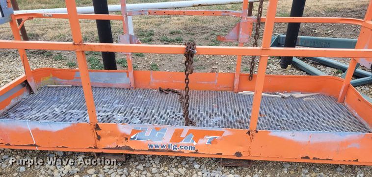 image for item BY9487 JLG  man lift basket
