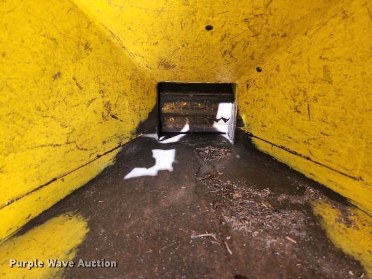 image for item DH0593 Powertek 731  wood chipper