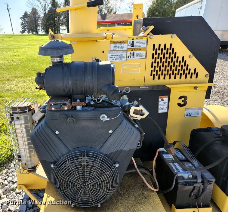 image for item DH0593 Powertek 731  wood chipper