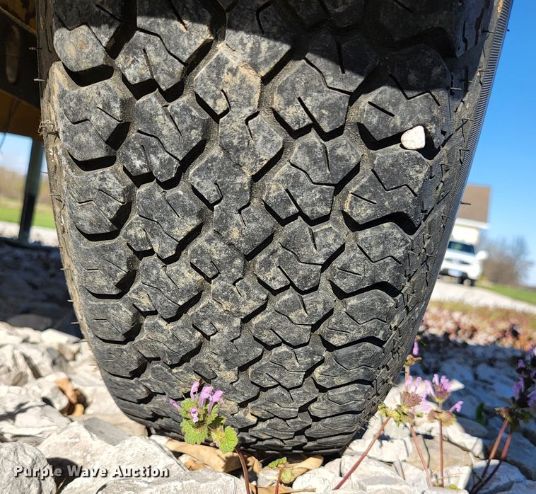 image for item DH0593 Powertek 731  wood chipper