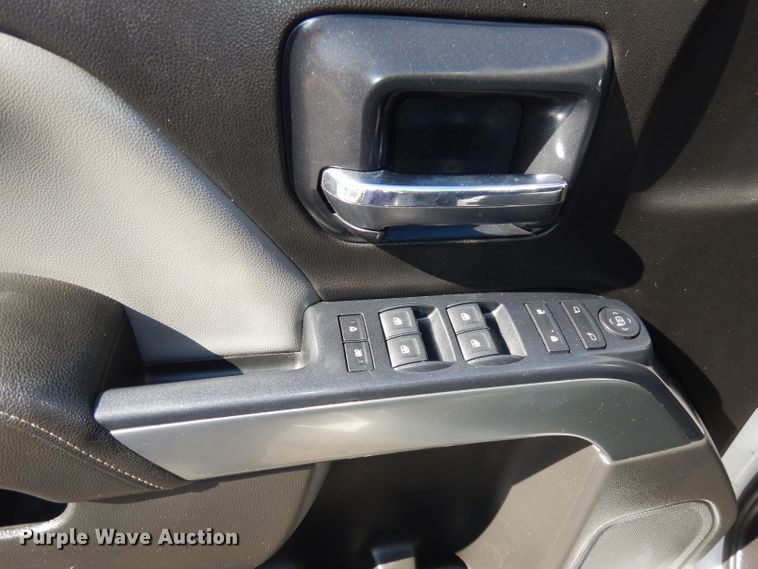 image for item DH8965 2014  Chevrolet Silverado 1500  Crew Cab pickup truck