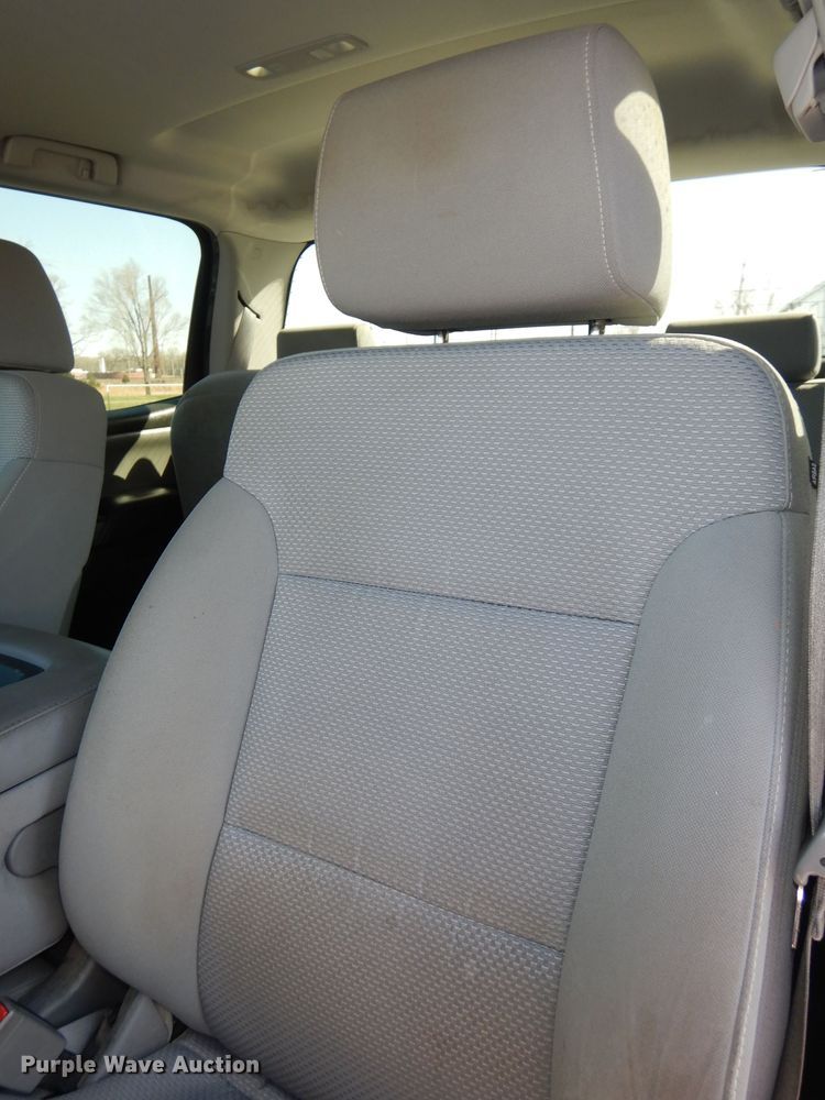 image for item DH8965 2014  Chevrolet Silverado 1500  Crew Cab pickup truck