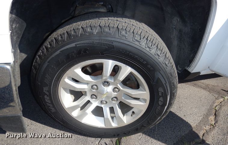 image for item DH8965 2014  Chevrolet Silverado 1500  Crew Cab pickup truck