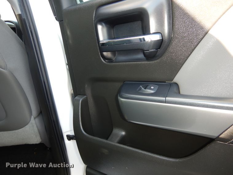 image for item DH8965 2014  Chevrolet Silverado 1500  Crew Cab pickup truck