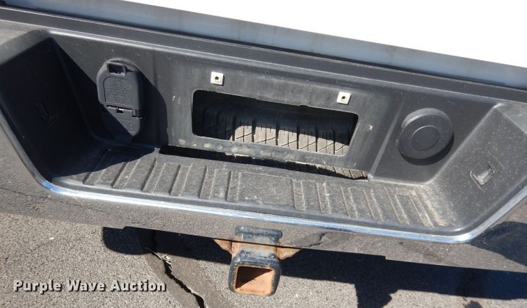 image for item DH8965 2014  Chevrolet Silverado 1500  Crew Cab pickup truck