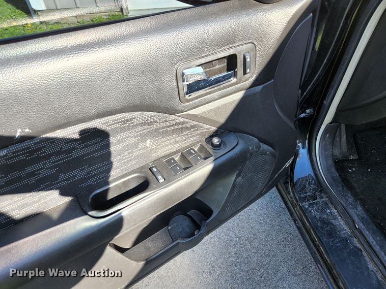 image for item DI1219 2010 Ford Fusion SE