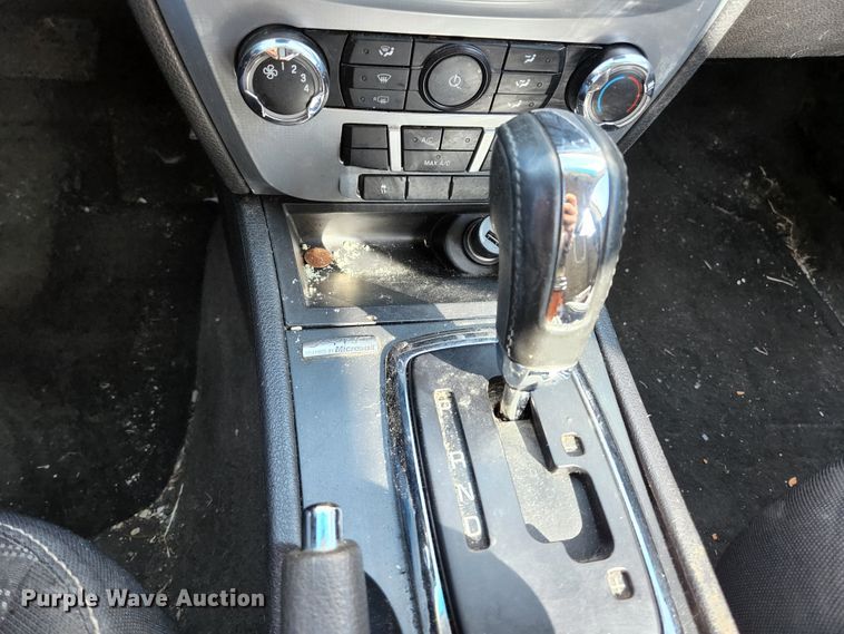 image for item DI1219 2010 Ford Fusion SE