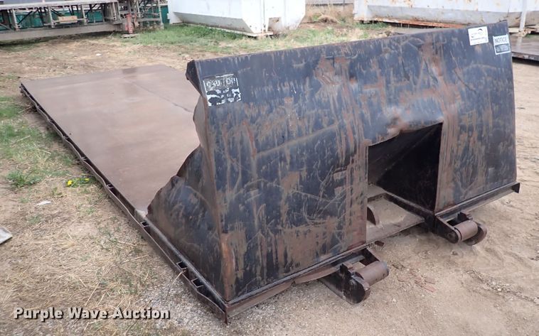 image for item DI1861 Steel roll-off bed