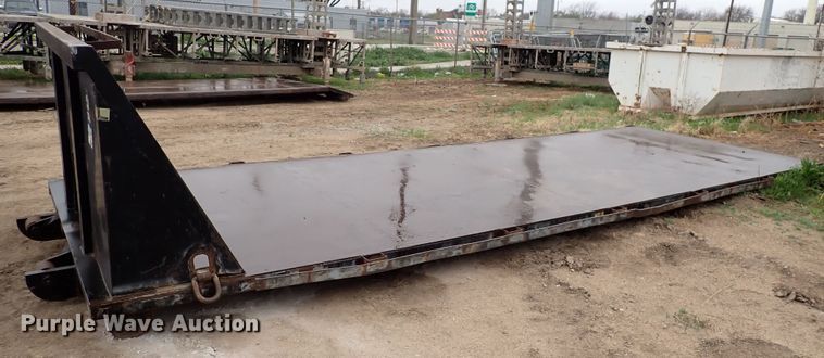 image for item DI1862 Steel roll-off bed