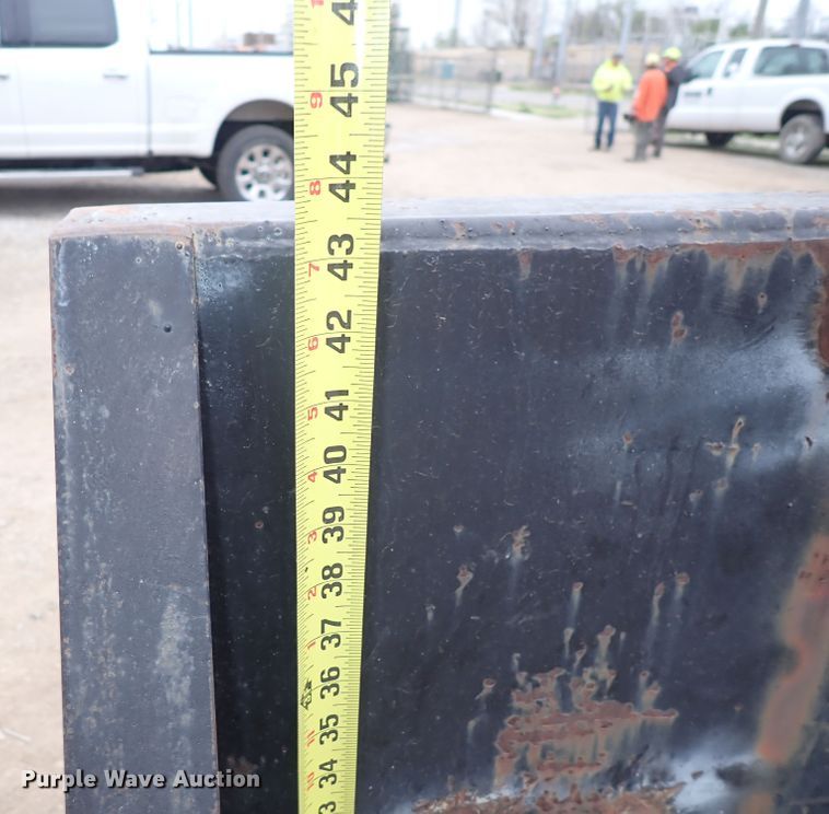 image for item DI1862 Steel roll-off bed