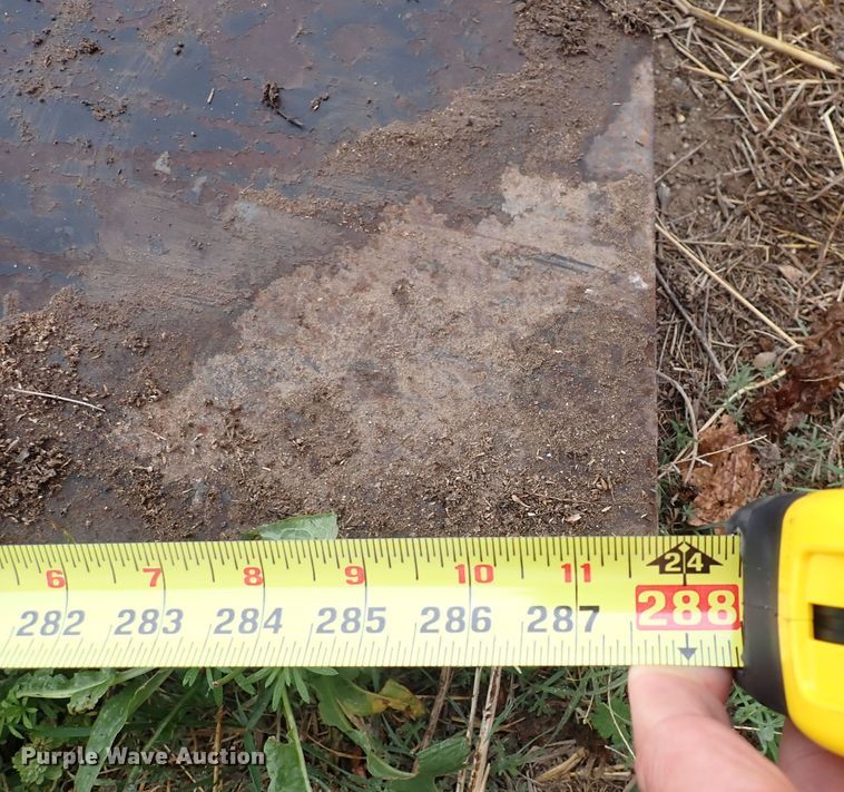 image for item DI1862 Steel roll-off bed