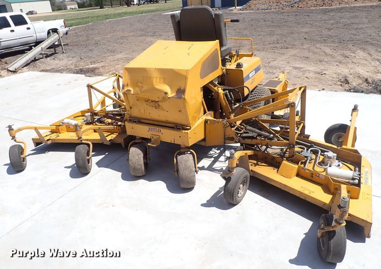 image for item DI1916 Hustler 4600  lawn mower