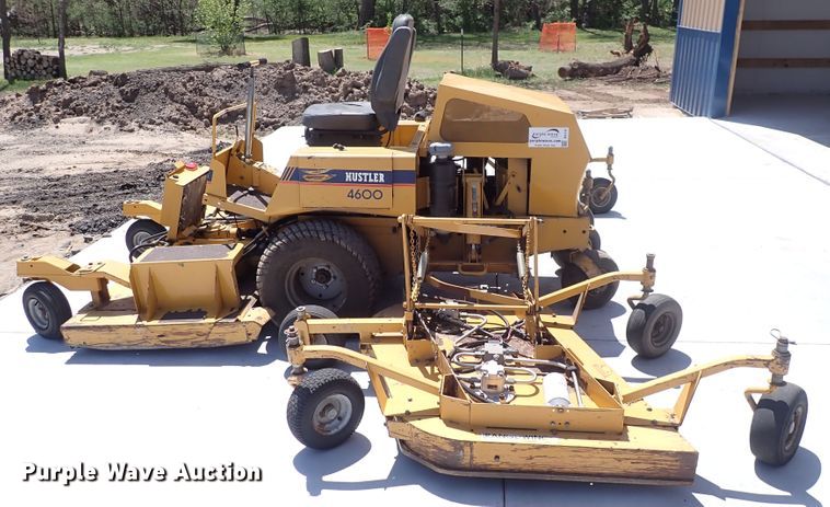 image for item DI1916 Hustler 4600  lawn mower