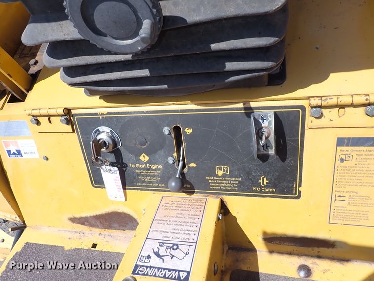 image for item DI1916 Hustler 4600  lawn mower