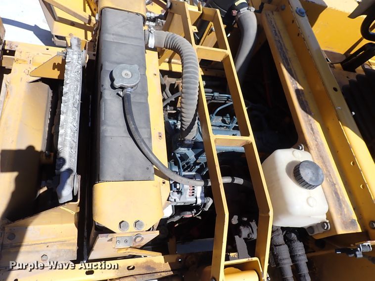 image for item DI1916 Hustler 4600  lawn mower