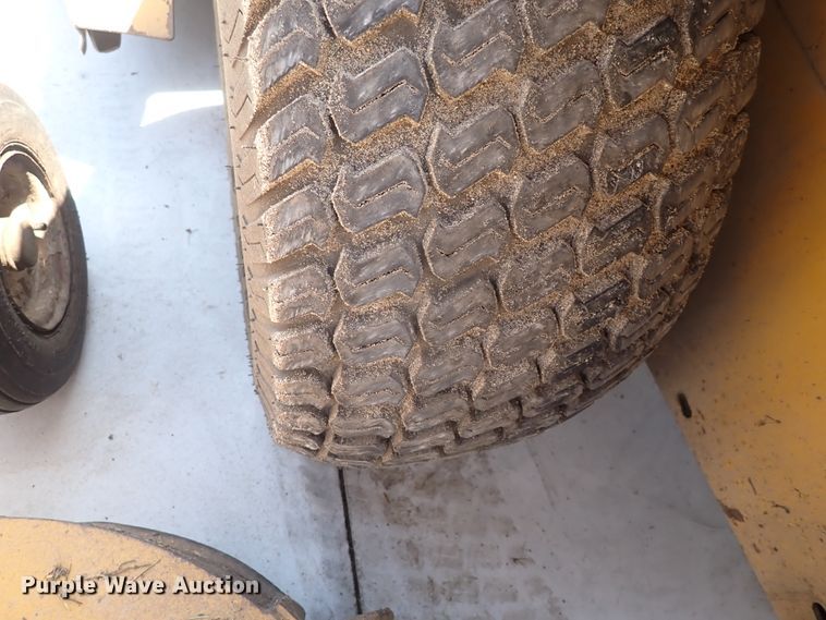 image for item DI1916 Hustler 4600  lawn mower