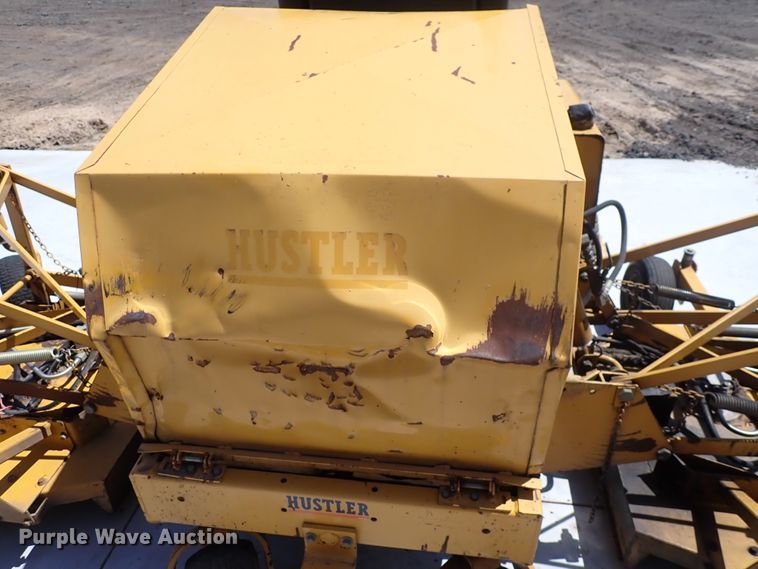 image for item DI1916 Hustler 4600  lawn mower