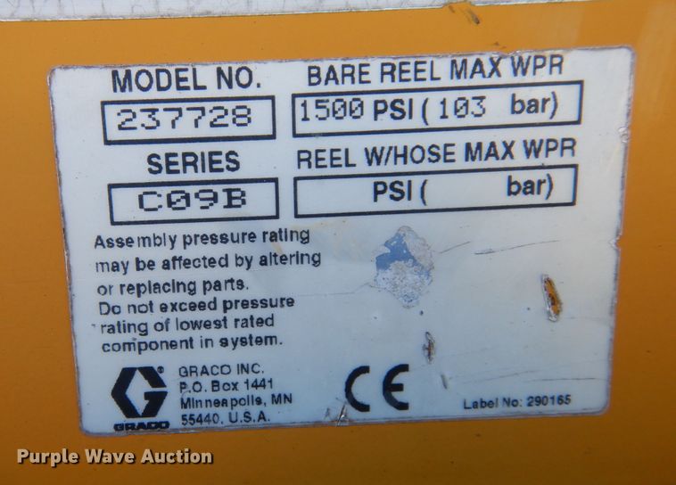 image for item DI8668 1993 International 4900  fuel / lube truck