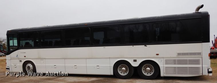 image for item DI8686 2000 Blue Bird LTC-40  coach bus