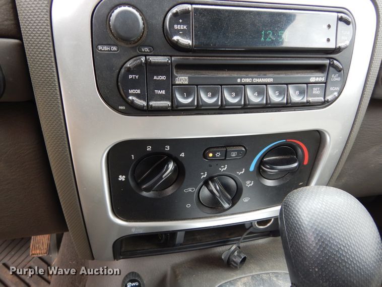 image for item DK0335 2006 Jeep Liberty  SUV