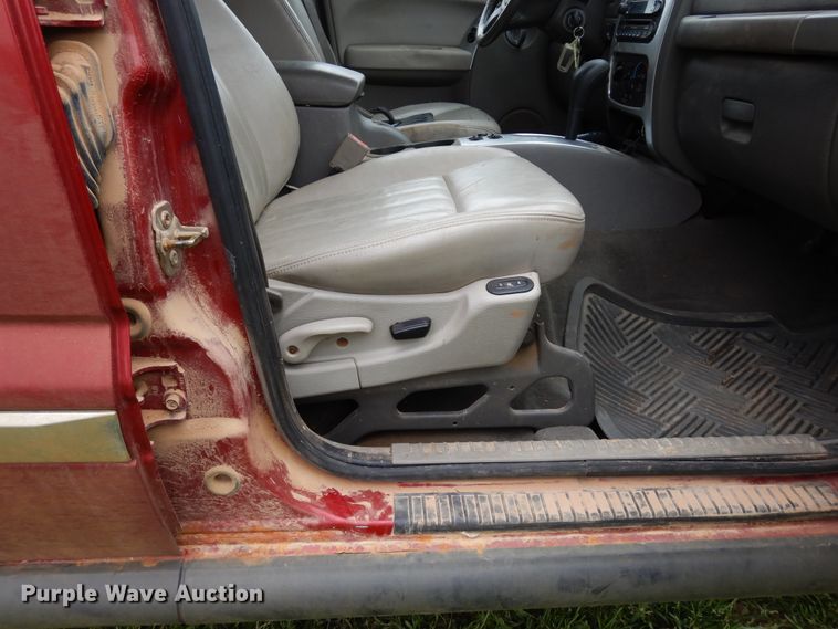 image for item DK0335 2006 Jeep Liberty  SUV