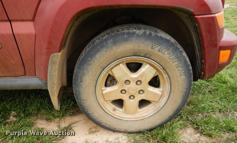 image for item DK0335 2006 Jeep Liberty  SUV