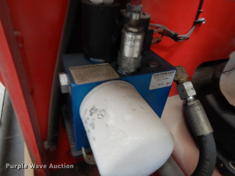 image for item DK0340 Raymond 520-OPC30TT  forklift