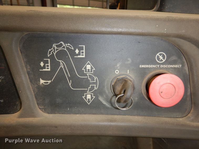 image for item DK0340 Raymond 520-OPC30TT  forklift