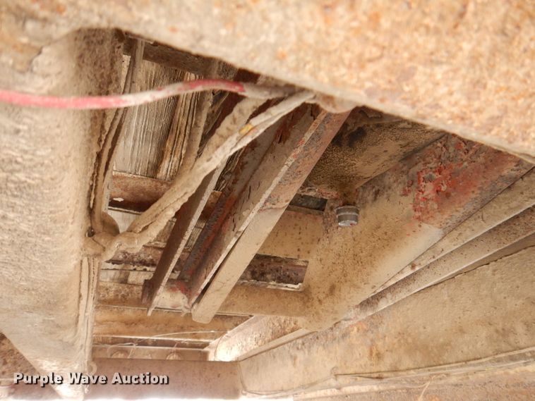 image for item DK1984 1976 Donahue GS30016EM  end dump trailer