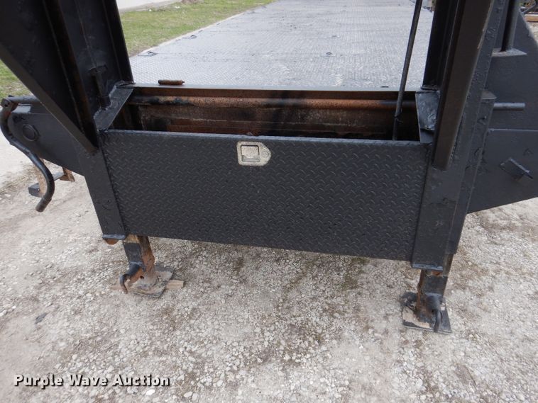 image for item DK1985 2011 PJ Trailer 60429  equipment trailer