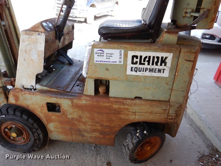 image for item DL5979 Clark C20P LP  forklift