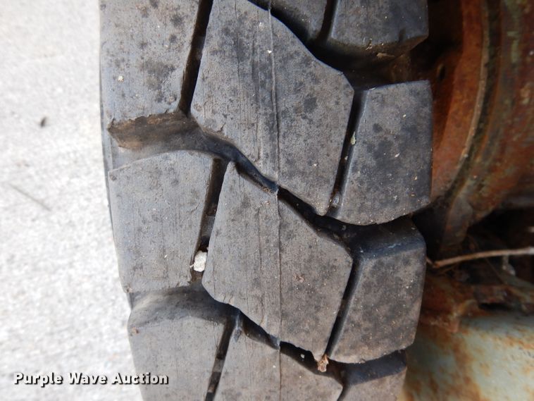 image for item DL5979 Clark C20P LP  forklift