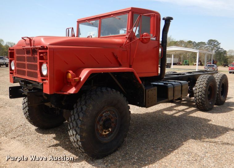 image for item DM3892 1985 Am General M934  truck cab and chassis