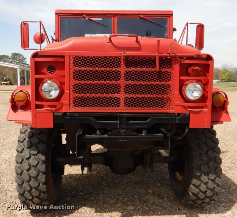 image for item DM3892 1985 Am General M934  truck cab and chassis