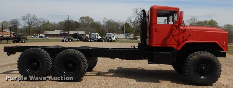 image for item DM3892 1985 Am General M934  truck cab and chassis
