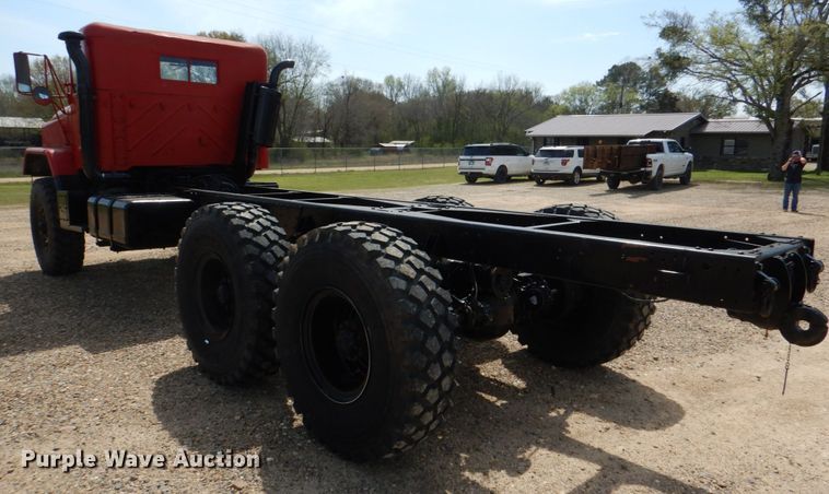 image for item DM3892 1985 Am General M934  truck cab and chassis