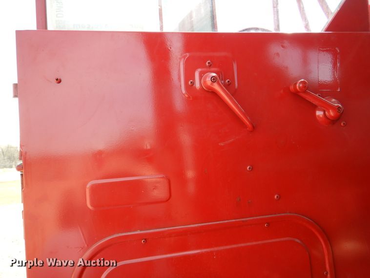 image for item DM3892 1985 Am General M934  truck cab and chassis