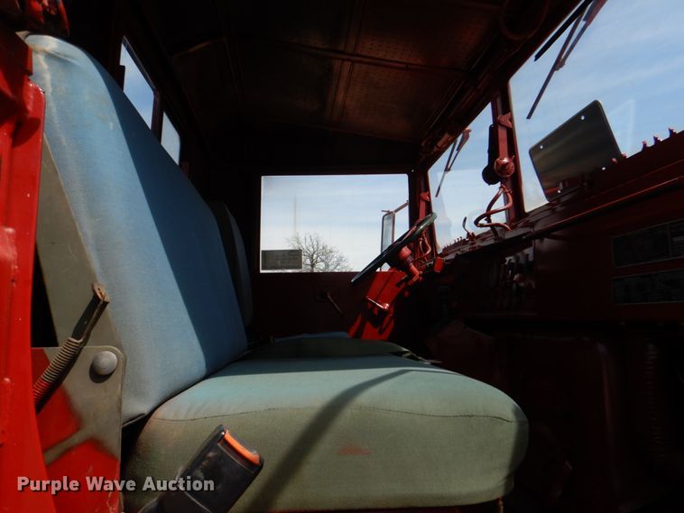 image for item DM3892 1985 Am General M934  truck cab and chassis