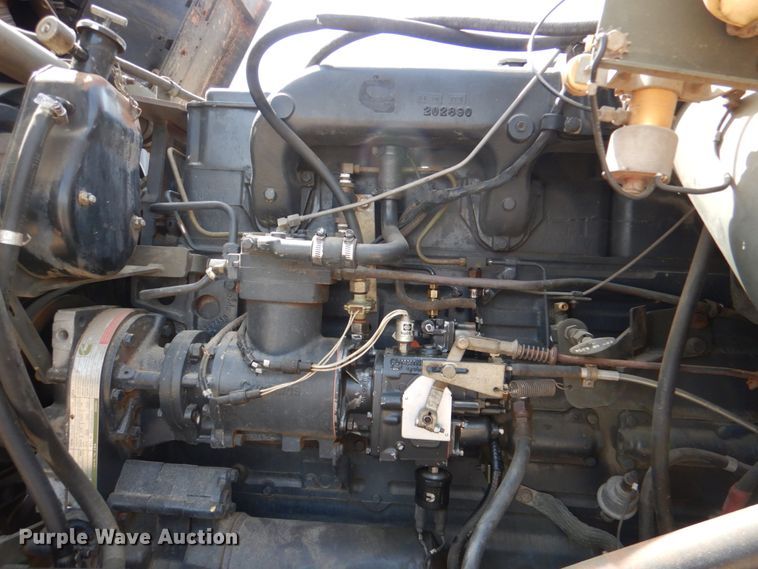 image for item DM3892 1985 Am General M934  truck cab and chassis