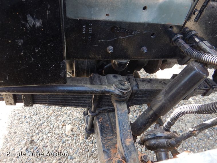 image for item DM3892 1985 Am General M934  truck cab and chassis