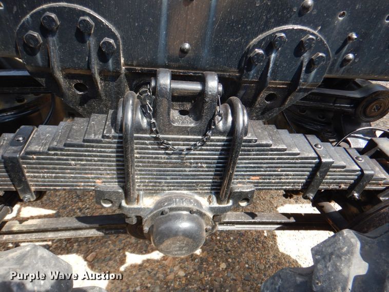 image for item DM3892 1985 Am General M934  truck cab and chassis