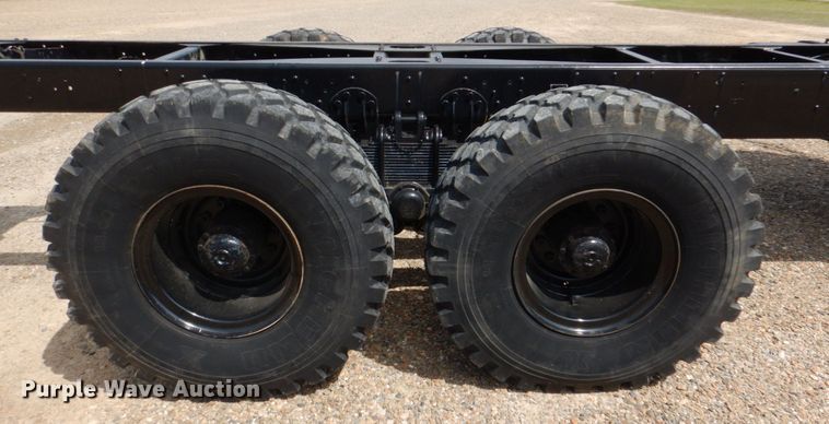 image for item DM3892 1985 Am General M934  truck cab and chassis