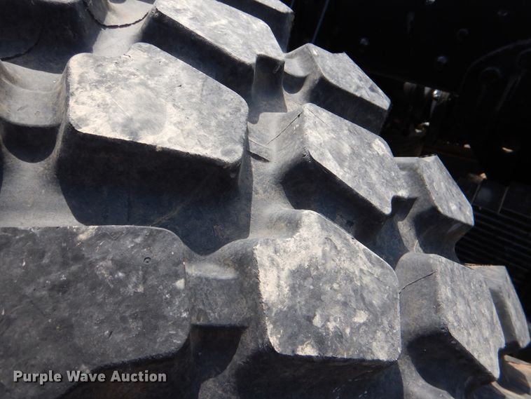 image for item DM3892 1985 Am General M934  truck cab and chassis