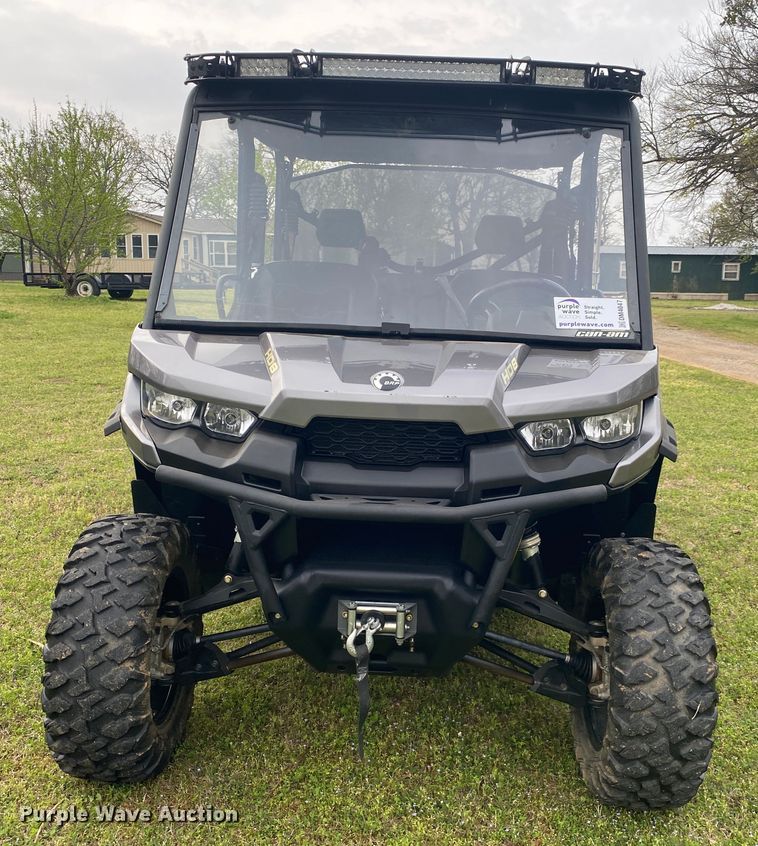 image for item DM4047 2018 Can-Am Defender Max XT HD8  utility vehicle