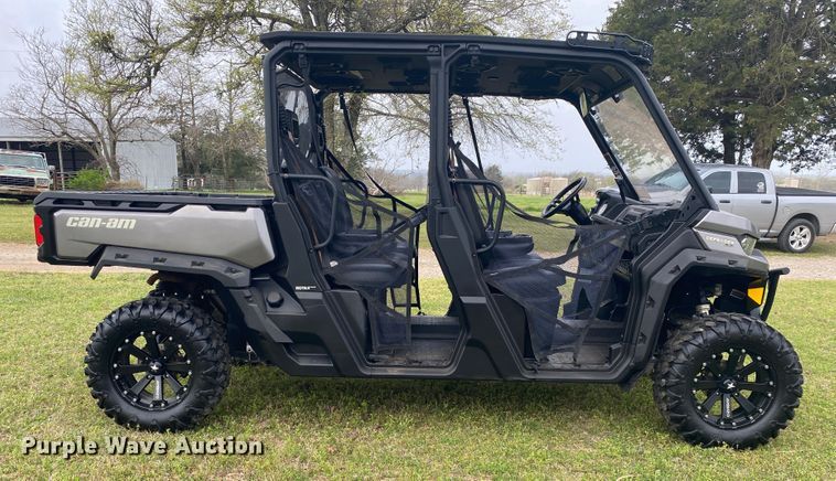 image for item DM4047 2018 Can-Am Defender Max XT HD8  utility vehicle