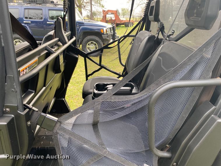 image for item DM4047 2018 Can-Am Defender Max XT HD8  utility vehicle