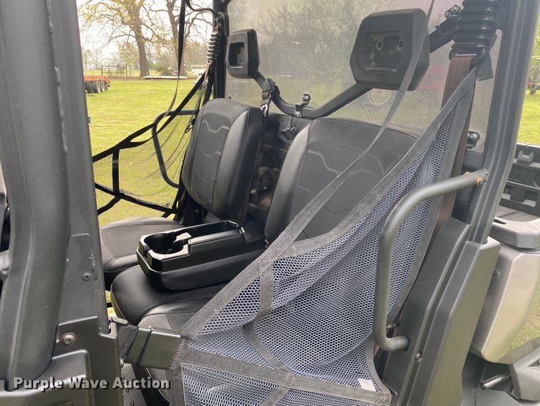 image for item DM4047 2018 Can-Am Defender Max XT HD8  utility vehicle