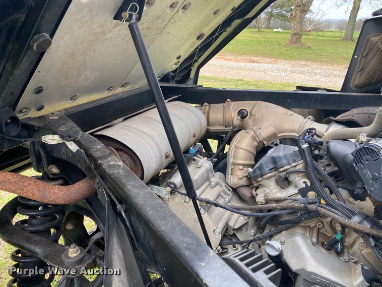 image for item DM4047 2018 Can-Am Defender Max XT HD8  utility vehicle