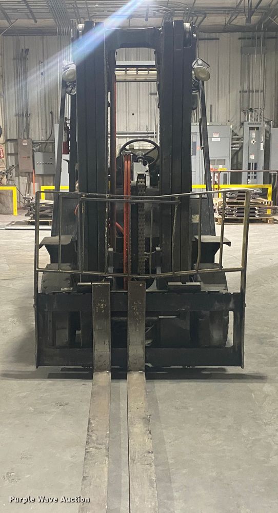 image for item DM4055 2004 Yale GLP080  forklift