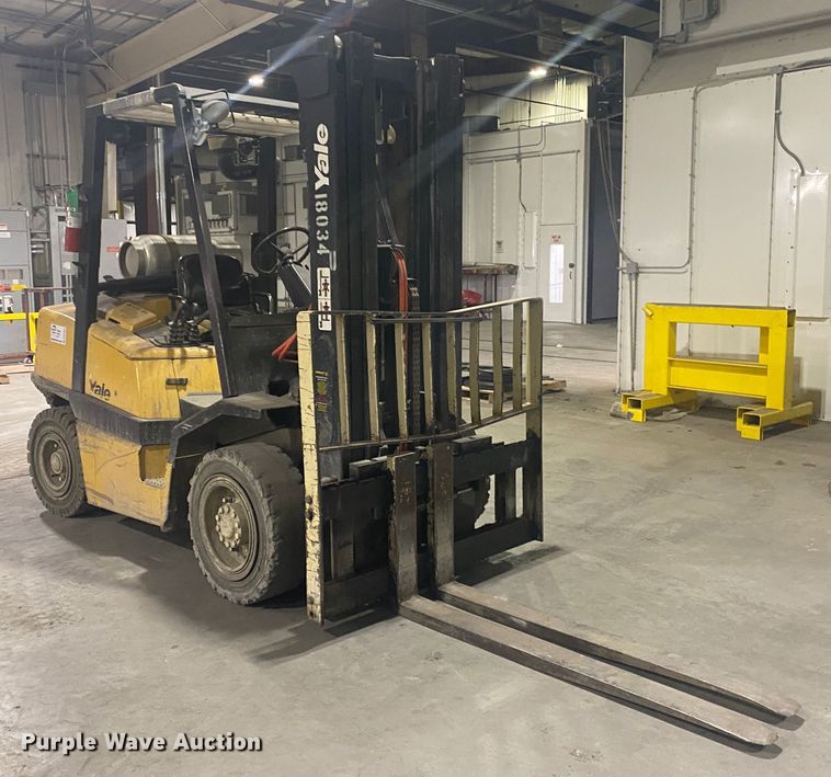 image for item DM4055 2004 Yale GLP080  forklift